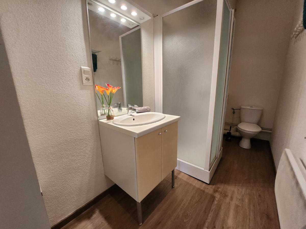 Gite Bruyere, 2 A 5 Personnes Avec Salle De Jeux Et Spa Dans La Residence Вантрон Экстерьер фото
